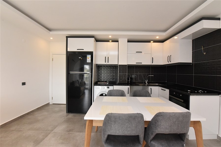 ضمن منطقة جبلية هادئة -مجمع حديث -شقة 1+1- في كارجي جاك / الانيا 