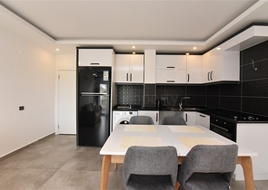 ضمن منطقة جبلية هادئة -مجمع حديث -شقة 1+1- في كارجي جاك / الانيا 