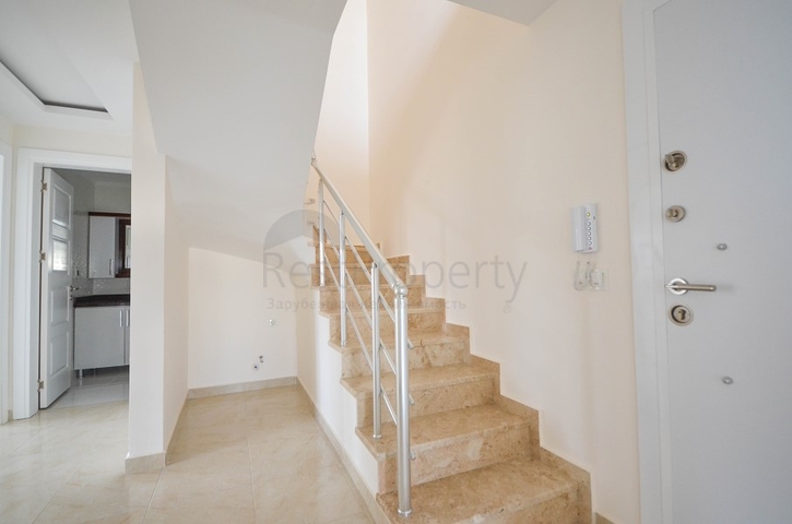 اطلالة بحر - دوبلكس بسعر منافس -من تصميم 1+4 - في مدينة الانيا/ منطقة مهموتلار 