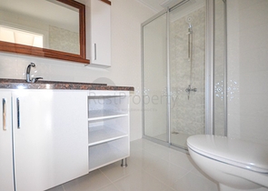 اطلالة بحر - دوبلكس بسعر منافس -من تصميم 1+4 - في مدينة الانيا/ منطقة مهموتلار 