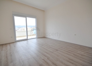 اطلالة بحر - دوبلكس بسعر منافس -من تصميم 1+4 - في مدينة الانيا/ منطقة مهموتلار 