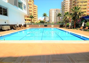 شقة انيقة ضمن مجمع فاخر - تصميم 1+1 - في مهموتلار / الانيا 