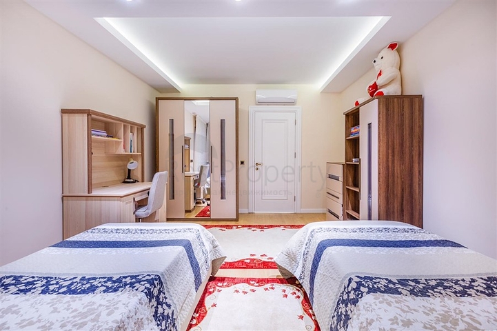 منزل العائلة - دوبلكس 4 غرف وصالة -مجمع جديد بجانب المشفى -في اوبا / الانيا 