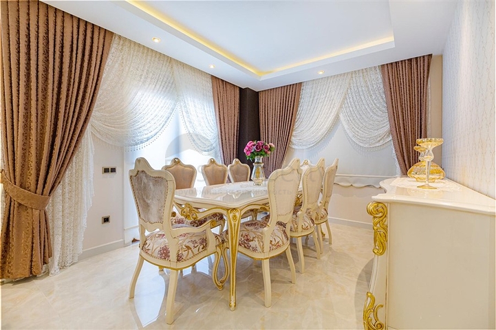 منزل العائلة - دوبلكس 4 غرف وصالة -مجمع جديد بجانب المشفى -في اوبا / الانيا 