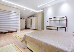 منزل العائلة - دوبلكس 4 غرف وصالة -مجمع جديد بجانب المشفى -في اوبا / الانيا 