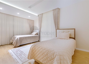 منزل العائلة - دوبلكس 4 غرف وصالة -مجمع جديد بجانب المشفى -في اوبا / الانيا 