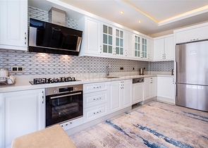 منزل العائلة - دوبلكس 4 غرف وصالة -مجمع جديد بجانب المشفى -في اوبا / الانيا 