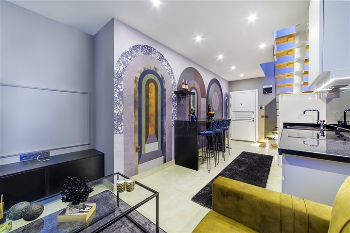 ضمن مجمع على البحر مباشرة -شقة دوبلكس انيقة -تصميم 1+1- في مهموتلار / الانيا 