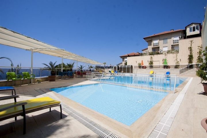 فيلا بسعر اقتصادي -اطلالة بحر -تصميم1+2 - في مركز الانيا