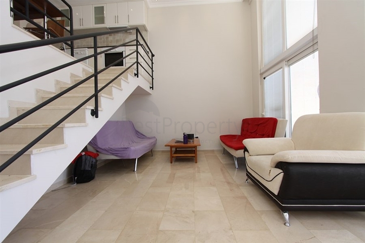 فيلا بسعر اقتصادي -اطلالة بحر -تصميم1+2 - في مركز الانيا