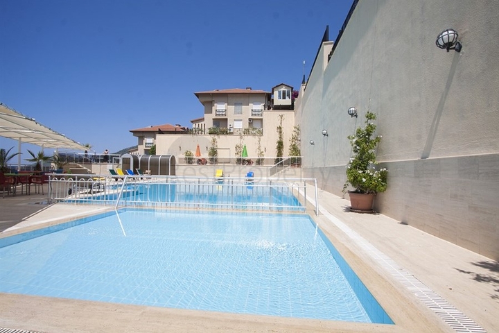 فيلا بسعر اقتصادي -اطلالة بحر -تصميم1+2 - في مركز الانيا