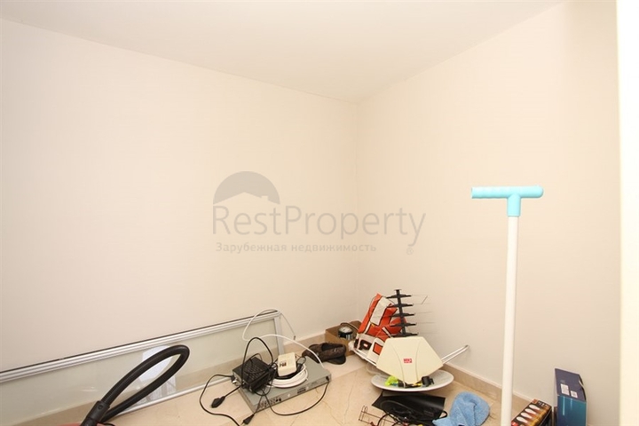 فيلا بسعر اقتصادي -اطلالة بحر -تصميم1+2 - في مركز الانيا