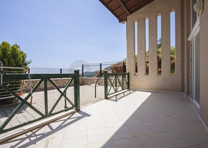 فيلا بسعر اقتصادي -اطلالة بحر -تصميم1+2 - في مركز الانيا