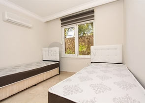 فيلا بسعر اقتصادي -اطلالة بحر -تصميم1+2 - في مركز الانيا