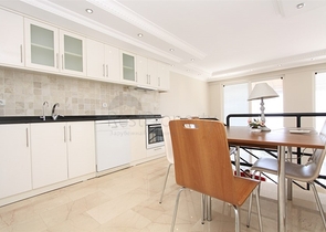 فيلا بسعر اقتصادي -اطلالة بحر -تصميم1+2 - في مركز الانيا