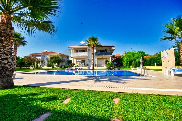 شقة من غرفتي نوم مع أثاث في Camyuva Kemer