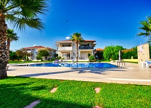 شقة من غرفتي نوم مع أثاث في Camyuva Kemer