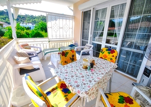 شقة من غرفتي نوم مع أثاث في Camyuva Kemer