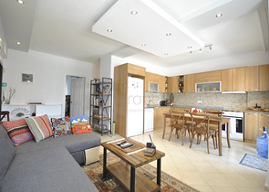 شقة 2 + 1 مفروشة في كاميوفا كيمير على بعد 500 م من البحر