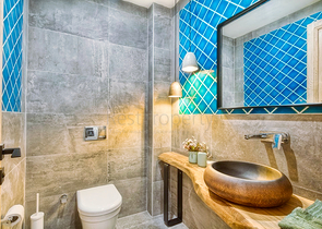 فيلا فاخرة 4 + 1 مع أثاث مطلة على البحر الأبيض المتوسط