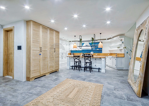 فيلا فاخرة 4 + 1 مع أثاث مطلة على البحر الأبيض المتوسط