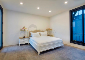 فيلا فاخرة 4 + 1 مع أثاث مطلة على البحر الأبيض المتوسط