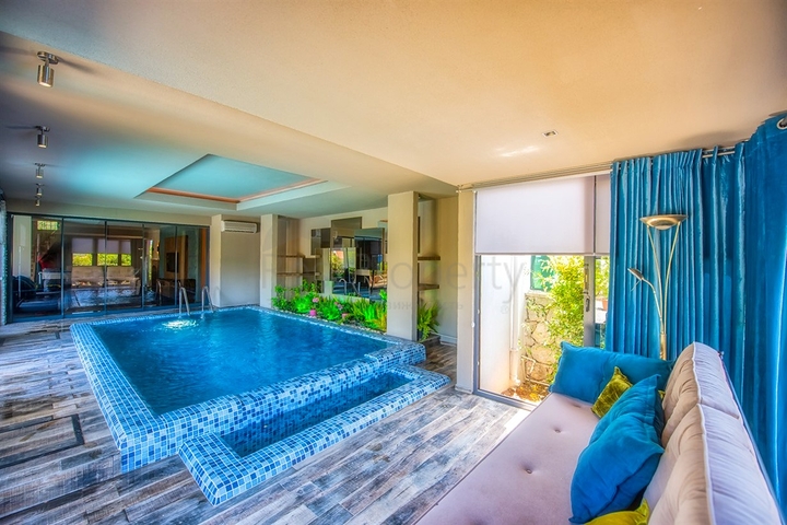 فيلا 3 + 1 مفروشة بحمام سباحة خاص في أوفاجيك فتحية