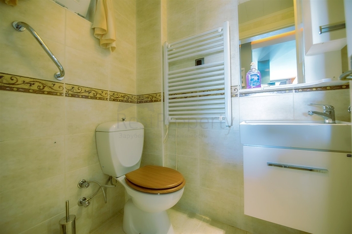 فيلا 3 + 1 مفروشة بحمام سباحة خاص في أوفاجيك فتحية