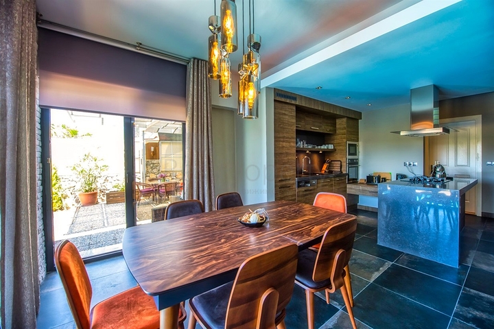 فيلا 3 + 1 مفروشة بحمام سباحة خاص في أوفاجيك فتحية