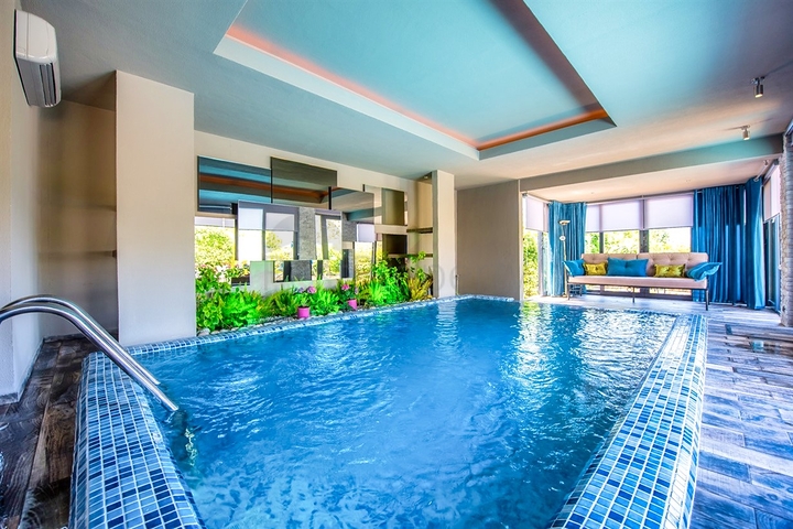 فيلا 3 + 1 مفروشة بحمام سباحة خاص في أوفاجيك فتحية