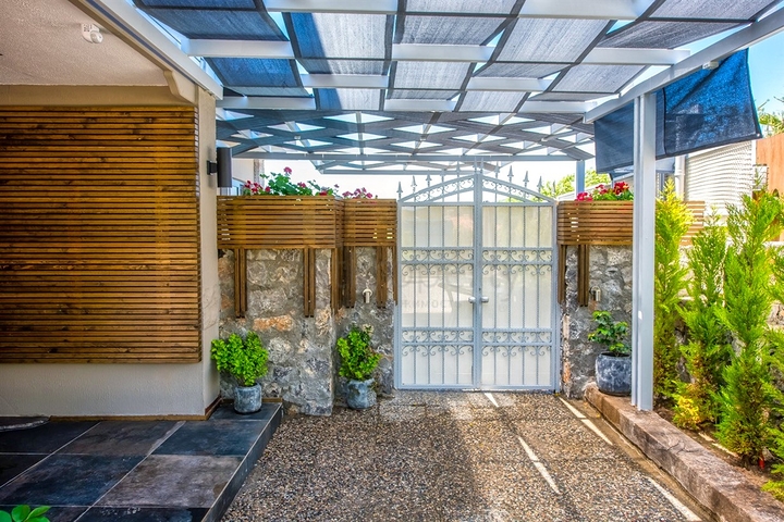 فيلا 3 + 1 مفروشة بحمام سباحة خاص في أوفاجيك فتحية