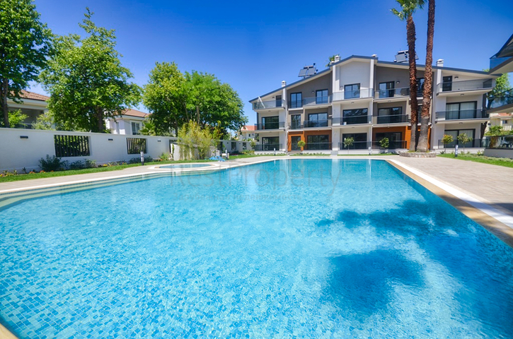 شقة 1 + 1 في مجمع في تشاليش على مسافة قريبة من البحر