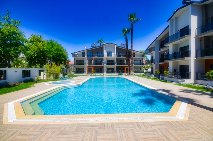 شقة 1 + 1 في مجمع في تشاليش على مسافة قريبة من البحر