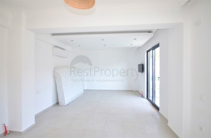 فيلا 4 + 1 في أوفاجيك فتحية