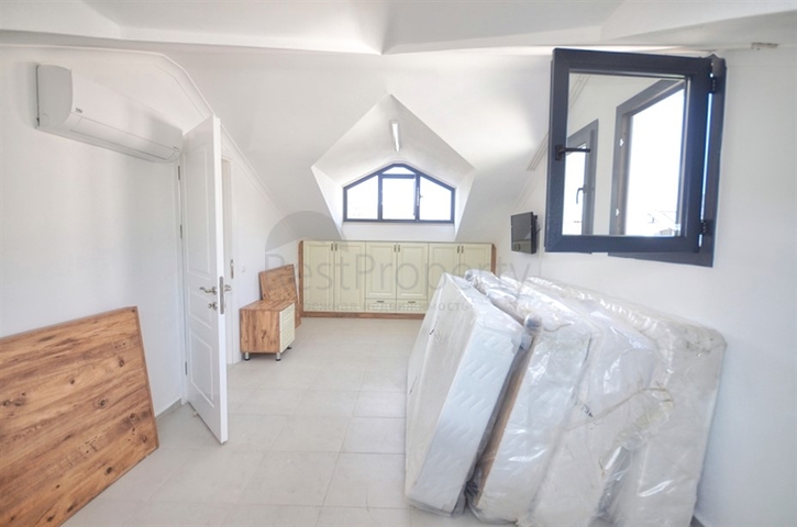 فيلا 4 + 1 في أوفاجيك فتحية