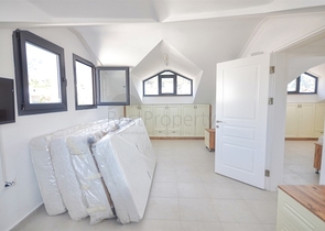 فيلا 4 + 1 في أوفاجيك فتحية