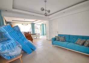 فيلا 4 + 1 في أوفاجيك فتحية