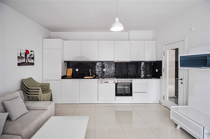 مجمع بخدمات 5 نجوم -شقة 1+1 - في كاستل / الانيا 