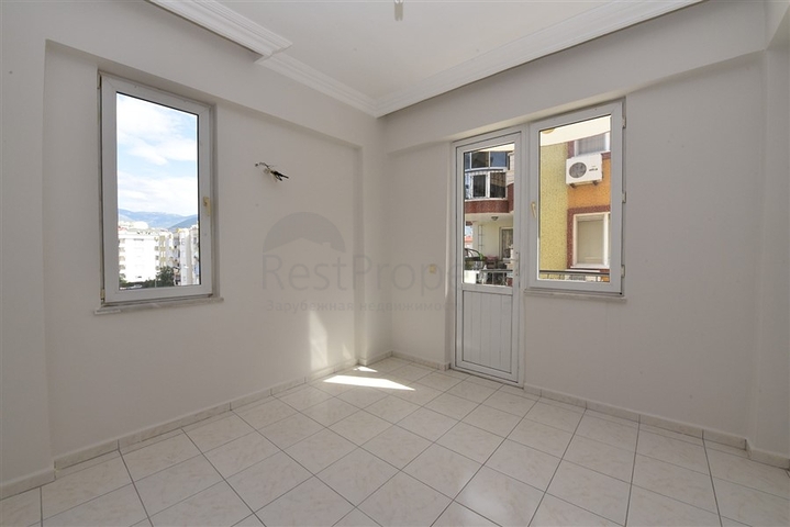 موقع مركزي - قريبة من البحر -شقة 2 غرفة وصالة -في اوبا / الانيا 