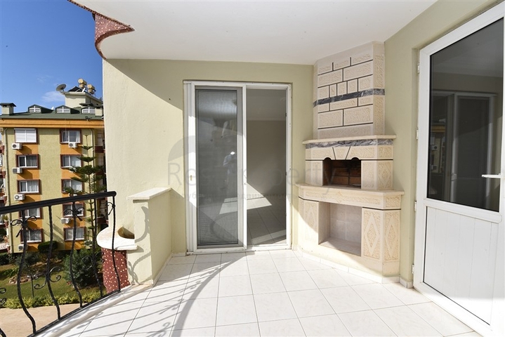 موقع مركزي - قريبة من البحر -شقة 2 غرفة وصالة -في اوبا / الانيا 