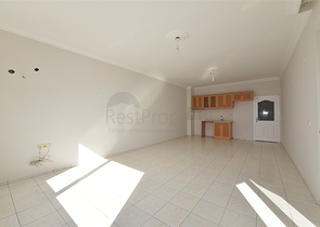 موقع مركزي - قريبة من البحر -شقة 2 غرفة وصالة -في اوبا / الانيا 