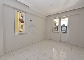 موقع مركزي - قريبة من البحر -شقة 2 غرفة وصالة -في اوبا / الانيا 