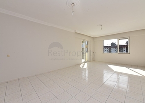 موقع مركزي - قريبة من البحر -شقة 2 غرفة وصالة -في اوبا / الانيا 