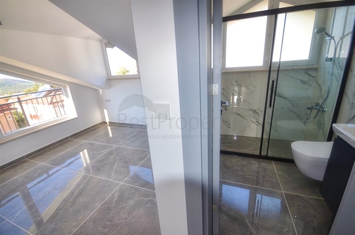 4 + 1 فيلا مع مسبح خاص في أوفاجيك فتحية