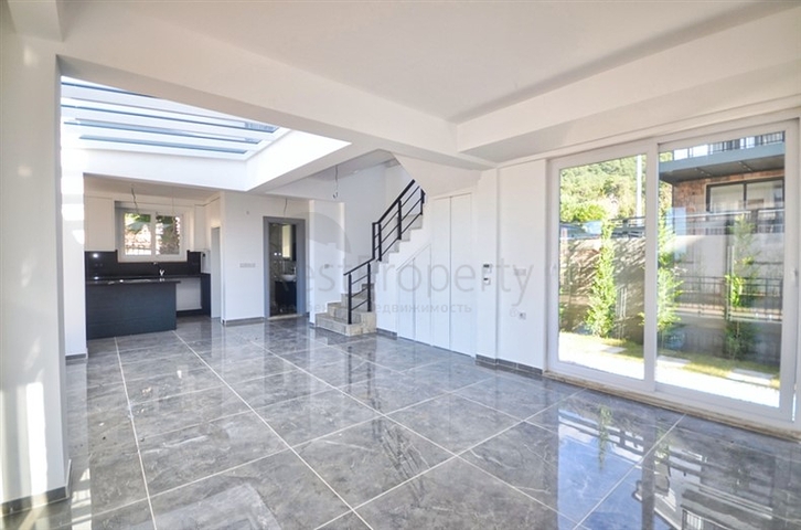 4 + 1 فيلا مع مسبح خاص في أوفاجيك فتحية