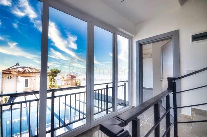 4 + 1 فيلا مع مسبح خاص في أوفاجيك فتحية