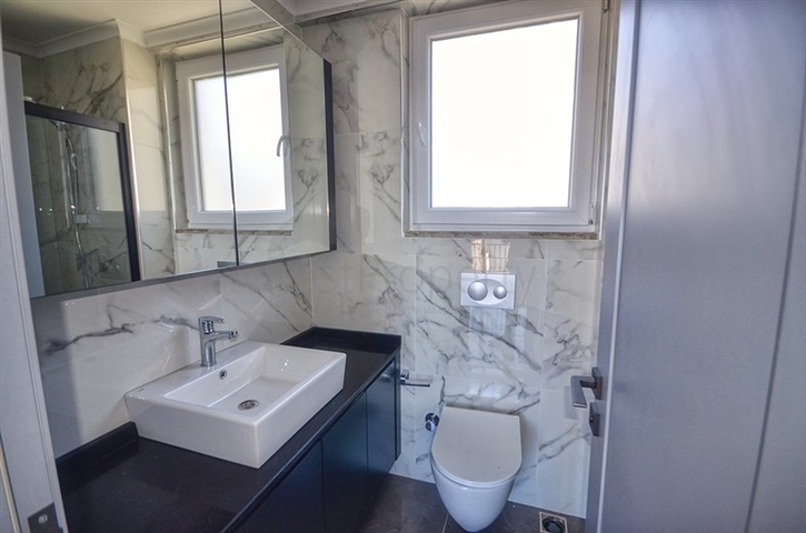 4 + 1 فيلا مع مسبح خاص في أوفاجيك فتحية