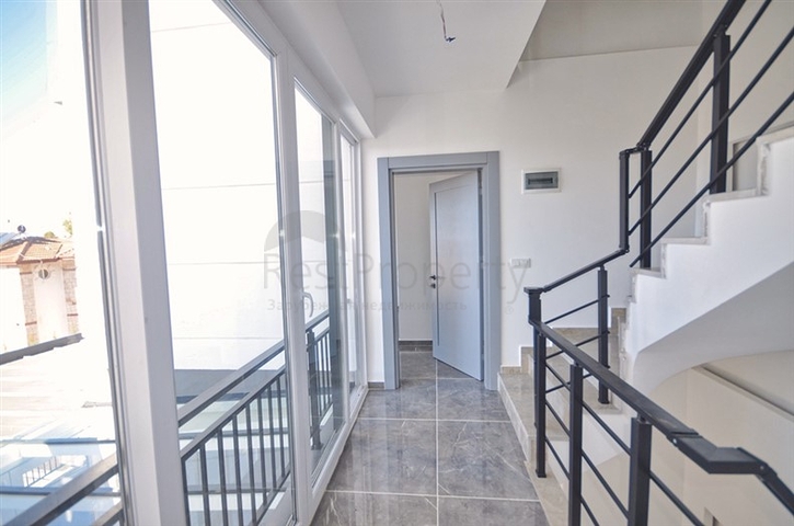 4 + 1 فيلا مع مسبح خاص في أوفاجيك فتحية