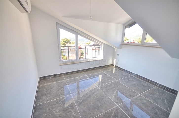 4 + 1 فيلا مع مسبح خاص في أوفاجيك فتحية