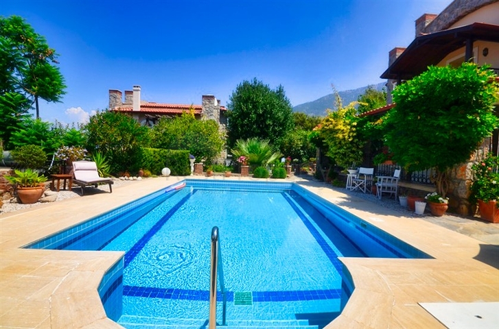 فيلا منفصلة 3 + 1 في اوفاجيك فتحية